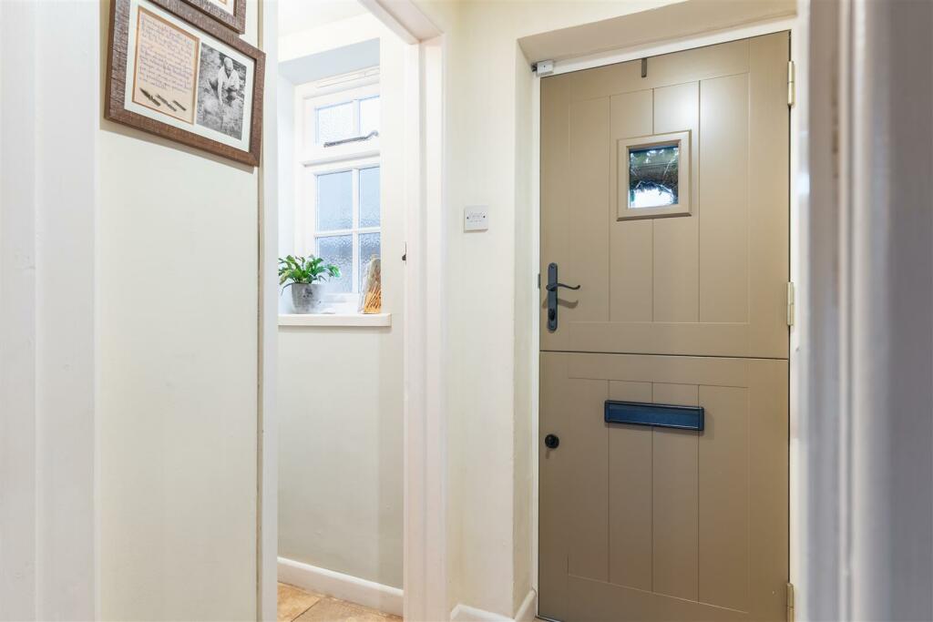 Additional property image - Ashorne, Warwick
