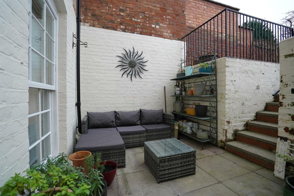 Additional property image - Leam Terrace, Leamington Spa