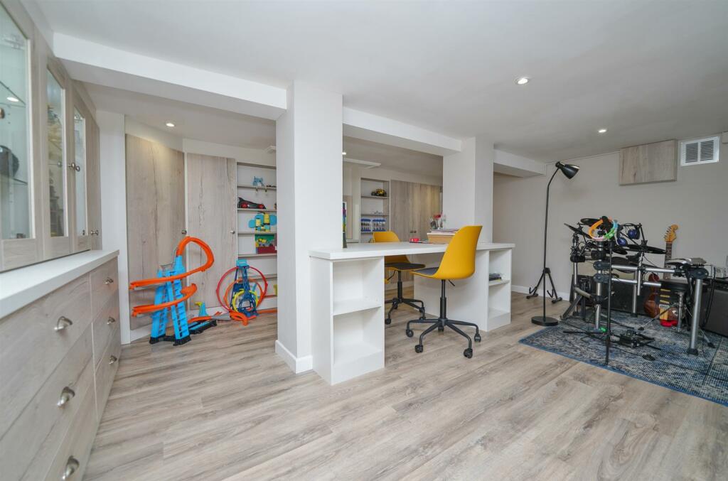 Additional property image - Leam Terrace, Leamington Spa