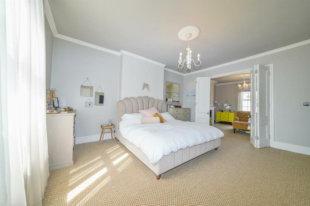 Additional property image - Leam Terrace, Leamington Spa