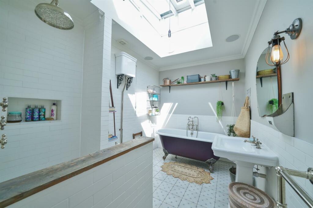 Additional property image - Leam Terrace, Leamington Spa