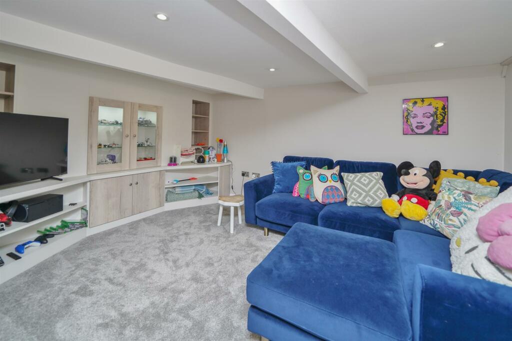 Additional property image - Leam Terrace, Leamington Spa