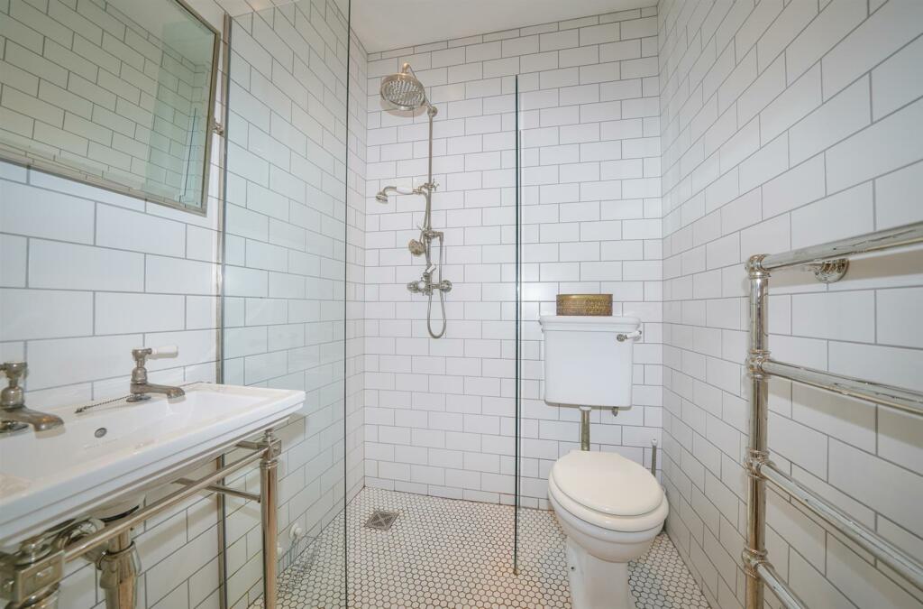 Additional property image - Leam Terrace, Leamington Spa