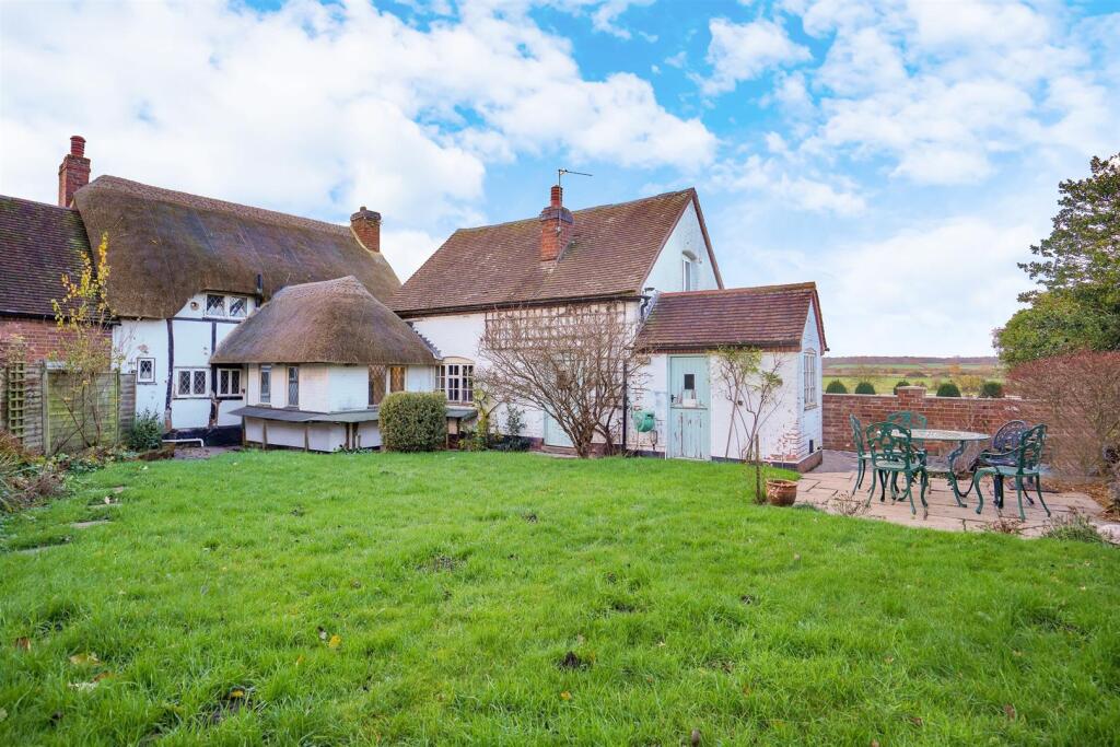 Additional property image - School Lane, Hunningham, Leamington Spa