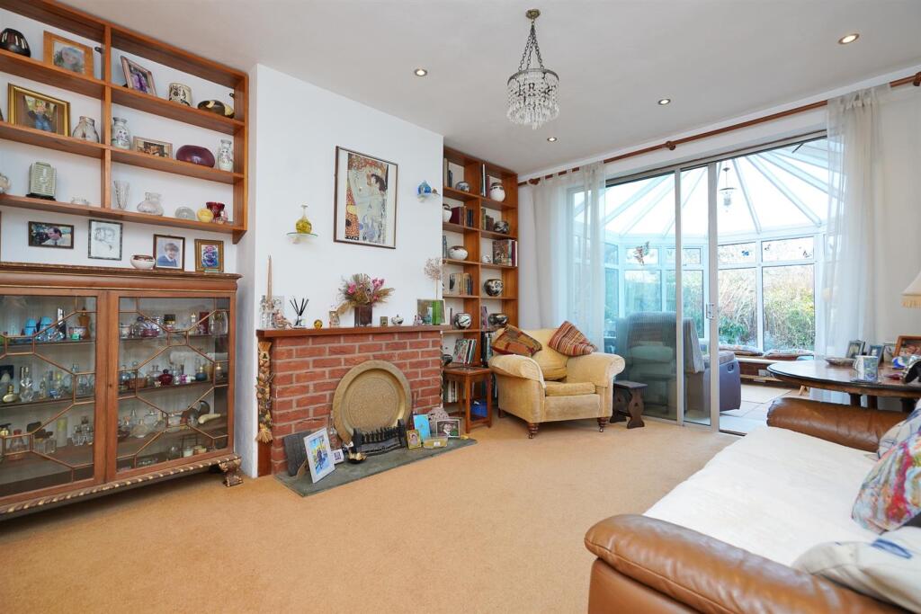 Additional property image - Cubbington Road, Leamington Spa