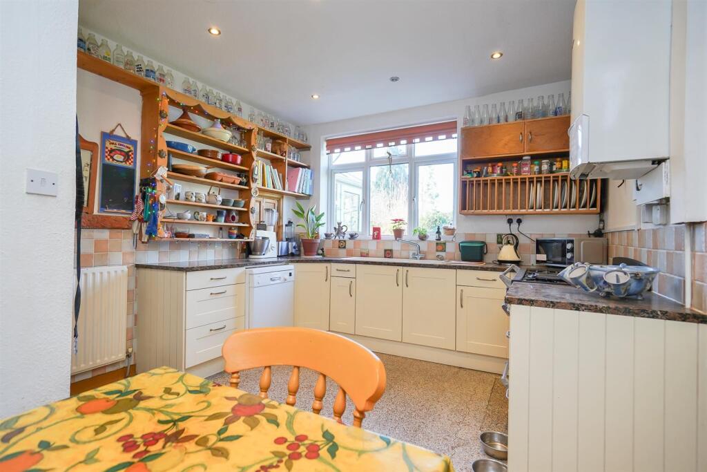 Additional property image - Cubbington Road, Leamington Spa