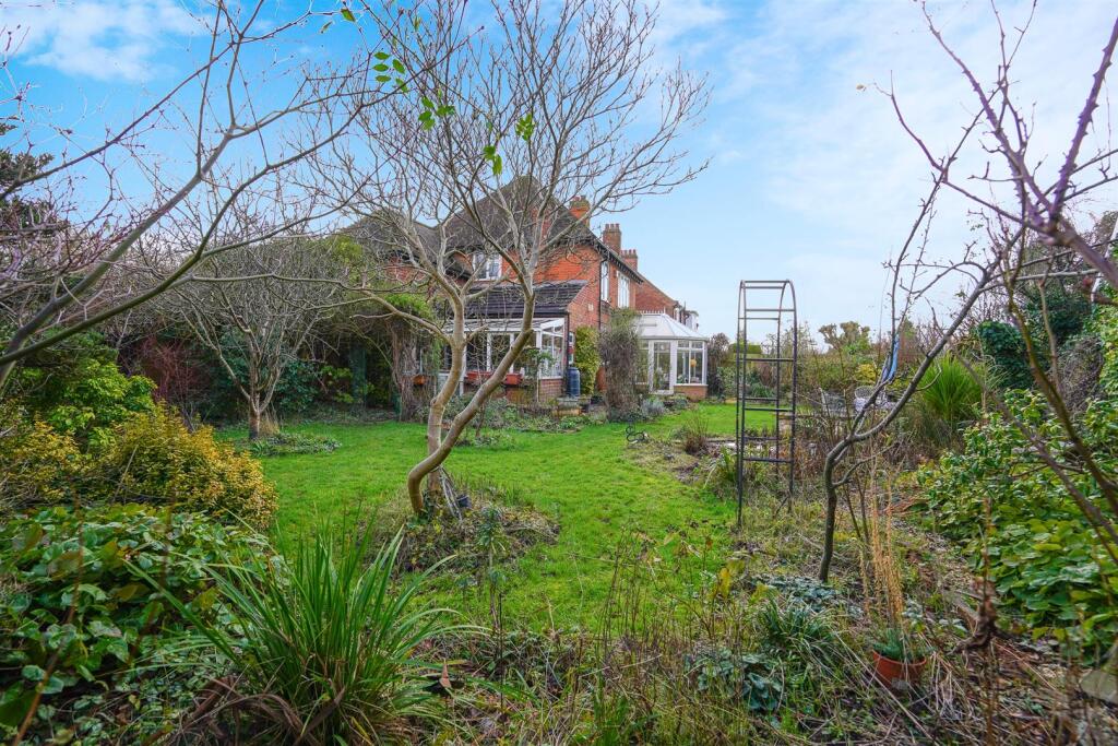 Additional property image - Cubbington Road, Leamington Spa