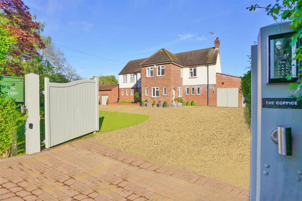 Main image of property: Fosse Way, Hunningham, Leamington Spa