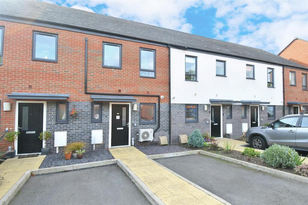 Main image of property: Old Milverton Road, Leamington Spa