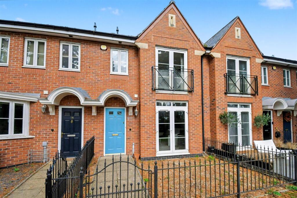 Main image of property: Marne Close, Warwick