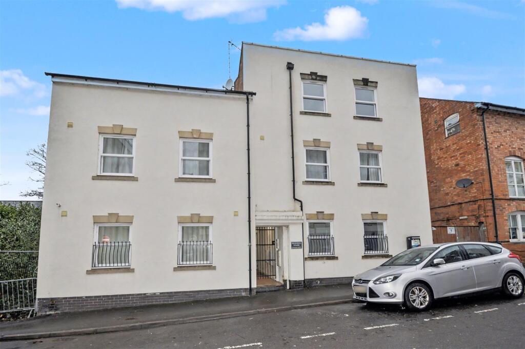 Main image of property: Windsor Street, Leamington Spa