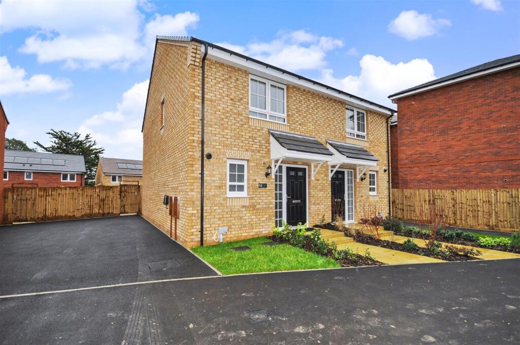 Main image of property: Kingston Grange Drive, Upper Lighthorne