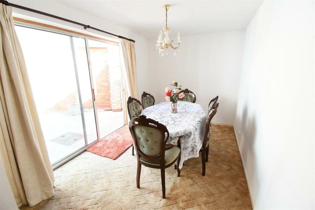 Additional property image - Leighton Close, Leamington Spa