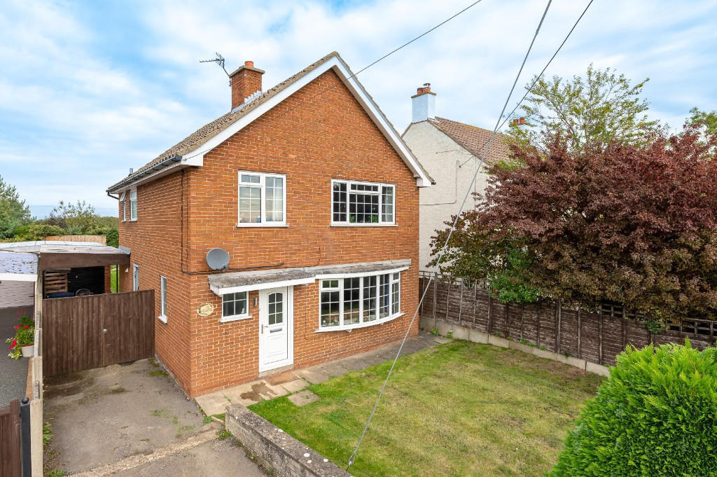 3 bedroom detached house for sale in Slainte, Great Barugh, YO17 6UZ, YO17