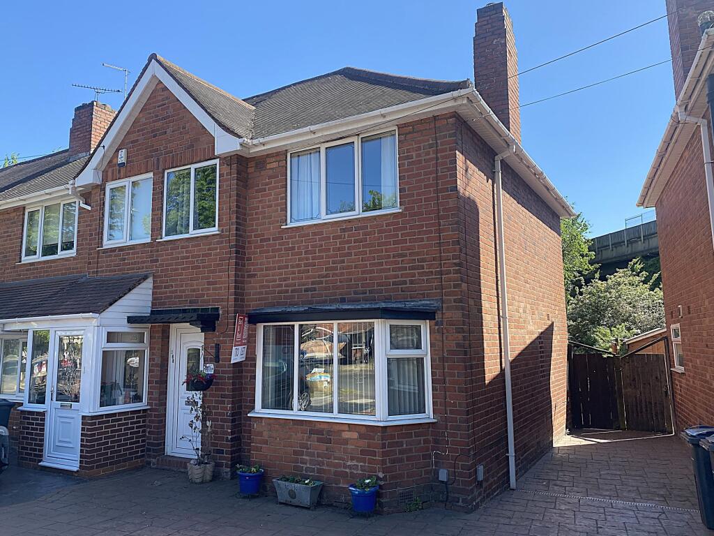 Main image of property: Thornbridge Avenue, Birmingham, B42
