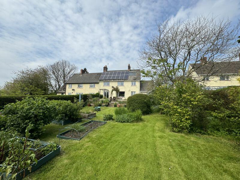 3 bedroom semidetached house for sale in Brightsmead Higher Ansty