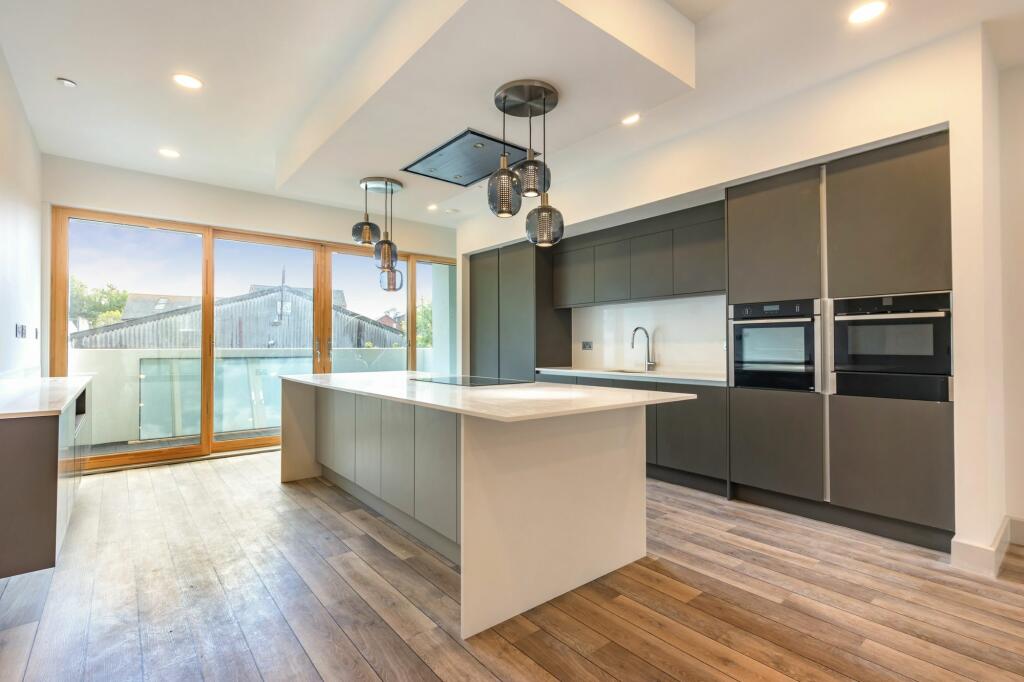 Additional property image - Daveys Lane, Lewes, BN7