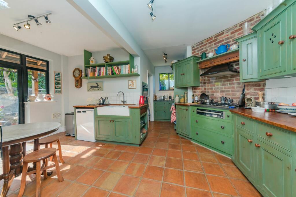 Additional property image - King Henrys Road, Lewes, BN7