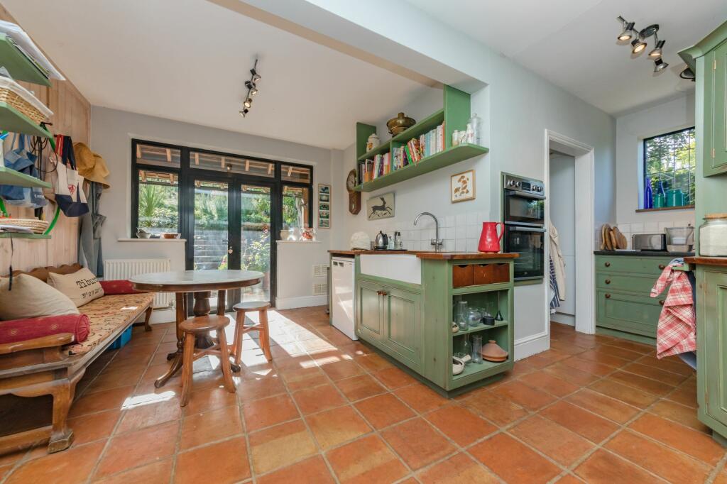 Additional property image - King Henrys Road, Lewes, BN7