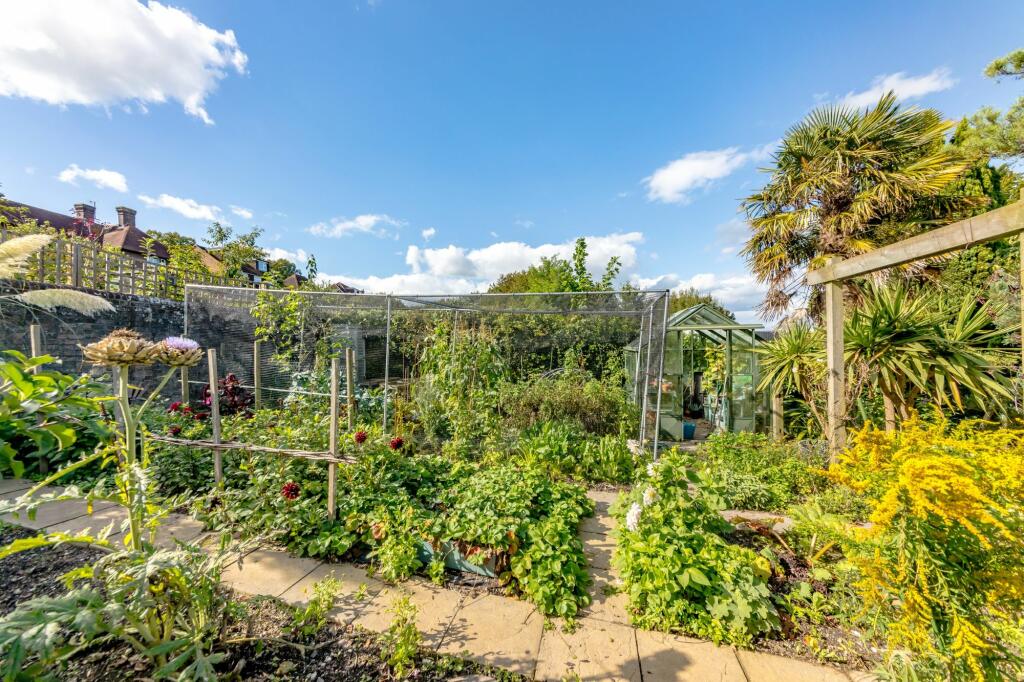 Additional property image - King Henrys Road, Lewes, BN7