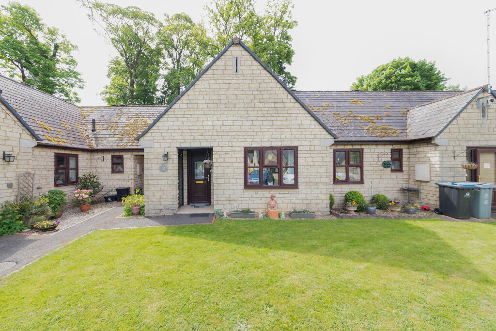 Main image of property: Shepard Way, Chipping Norton, OX7