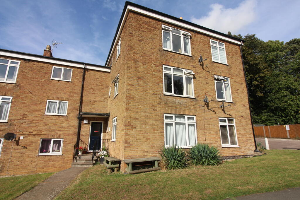 Main image of property: Fox Close, Chipping Norton, OX7