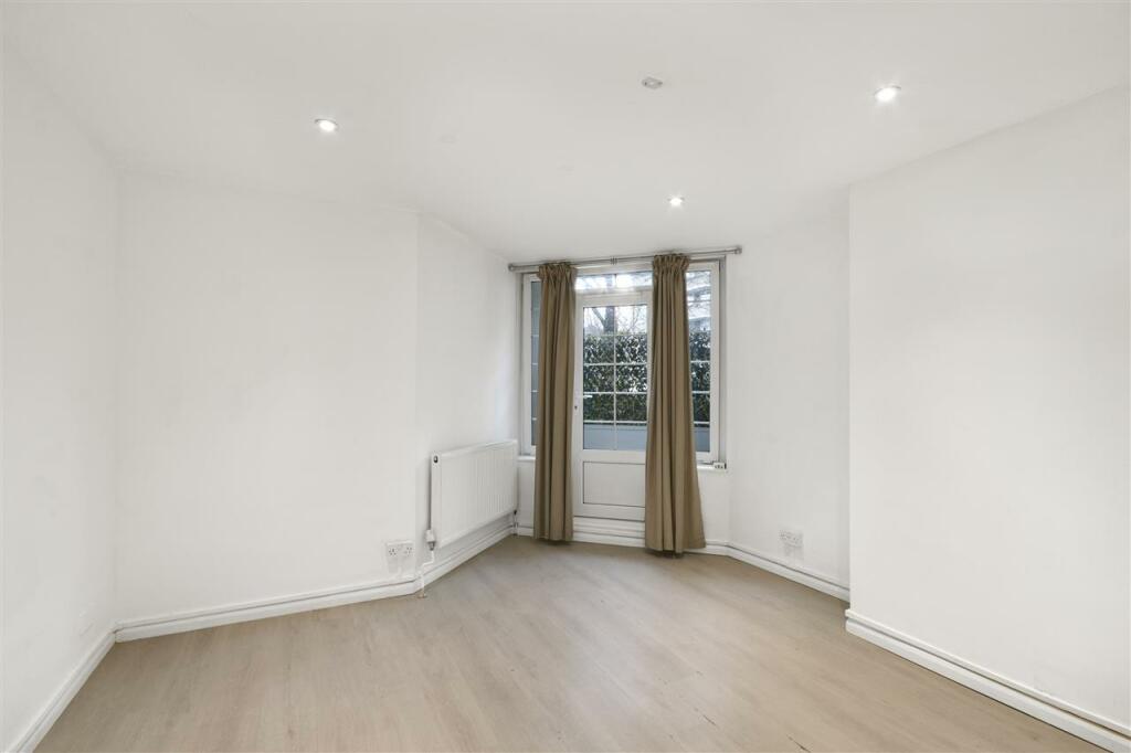 Studio flat for sale in Hollins House, Tufnell Park Road, London, N7