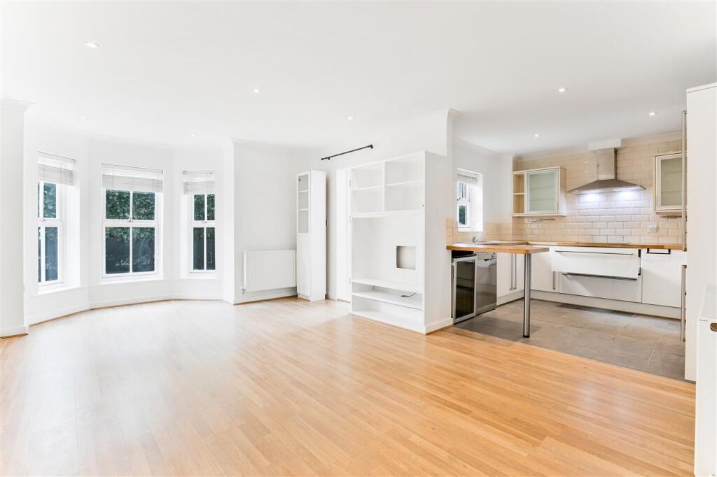 Main image of property: Northpoint Square, London