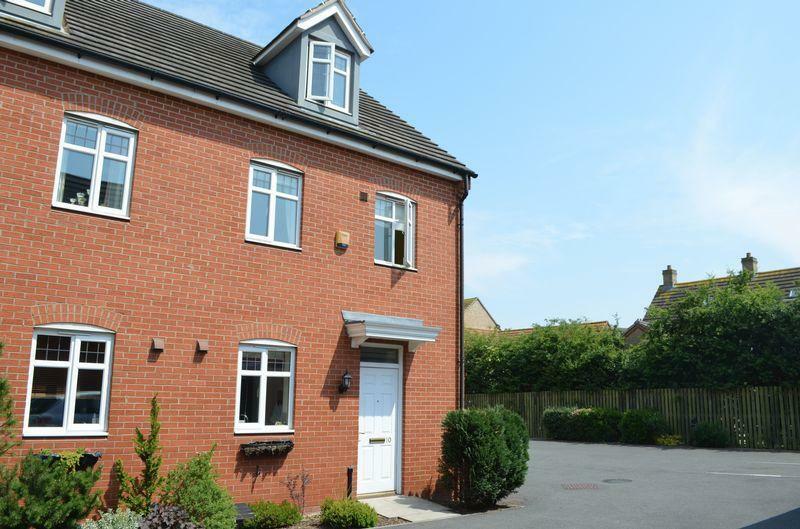 3 bedroom town house for rent in Byland Close, LINCOLN, LN2