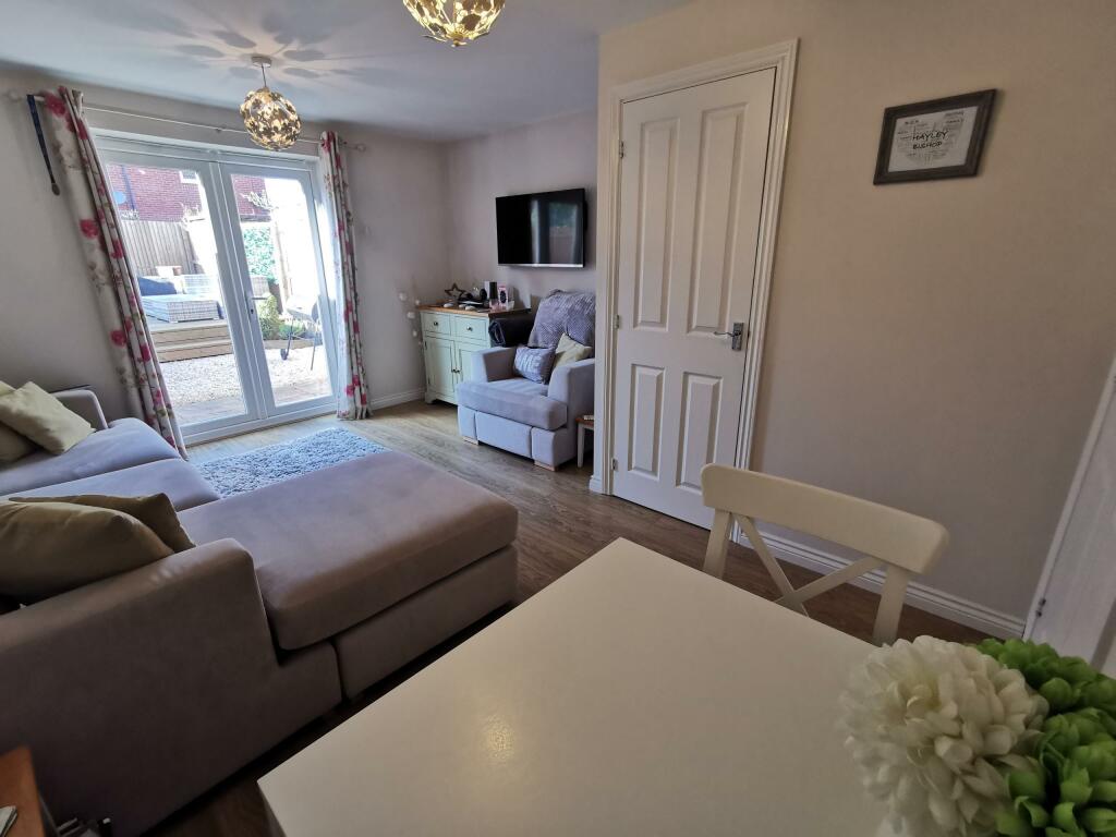 2 bedroom terraced house for rent in Redpoll Road, Costessey, NORWICH, NR8