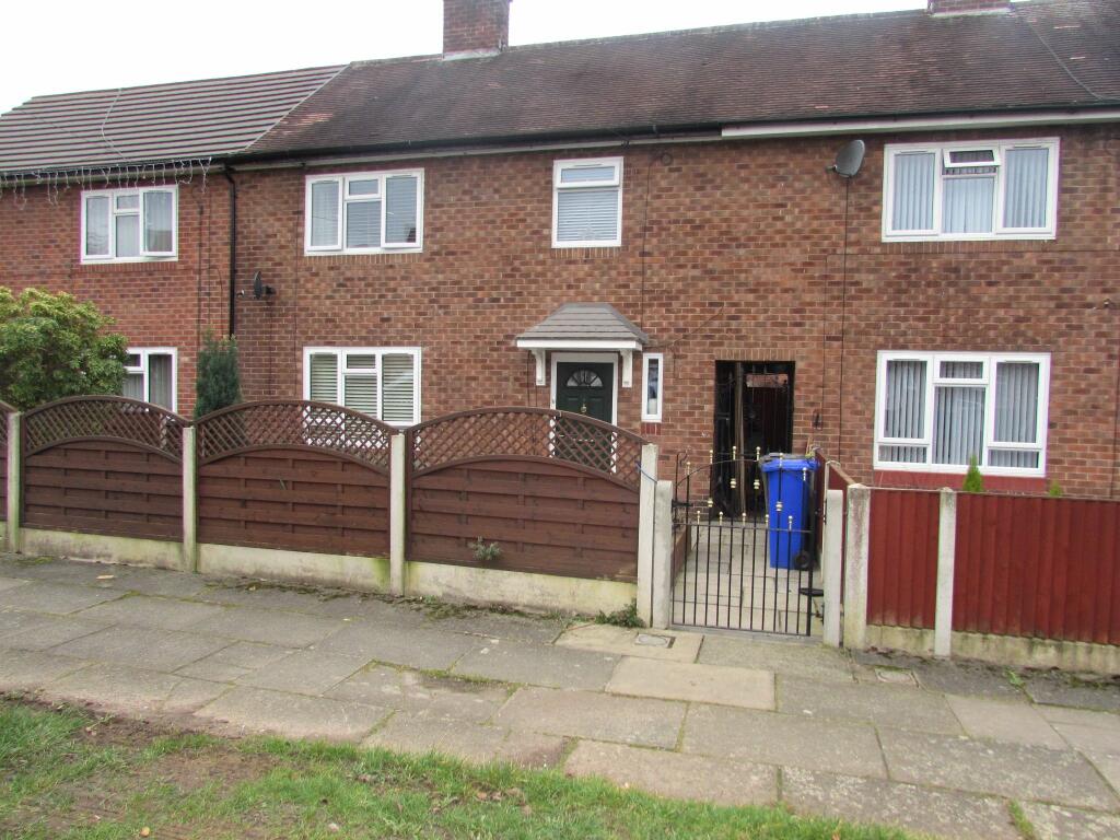 3 bedroom terraced house for rent in Leven Walk, Wythenshawe