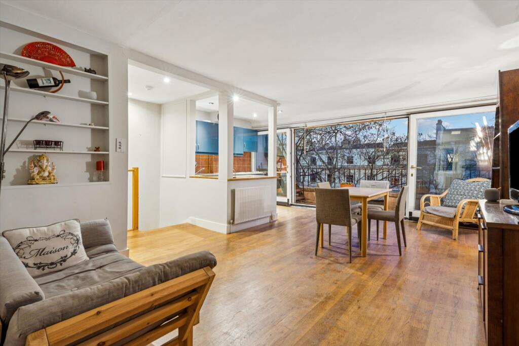 Main image of property: Queen's Gardens, London, W2.