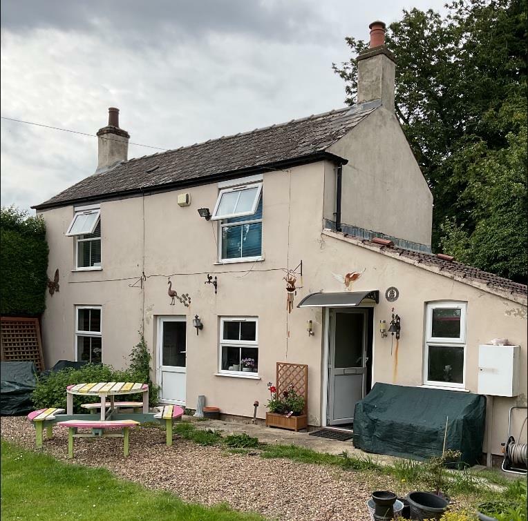 2 bedroom detached house for rent in Stockwell Gate, Whaplode, PE12