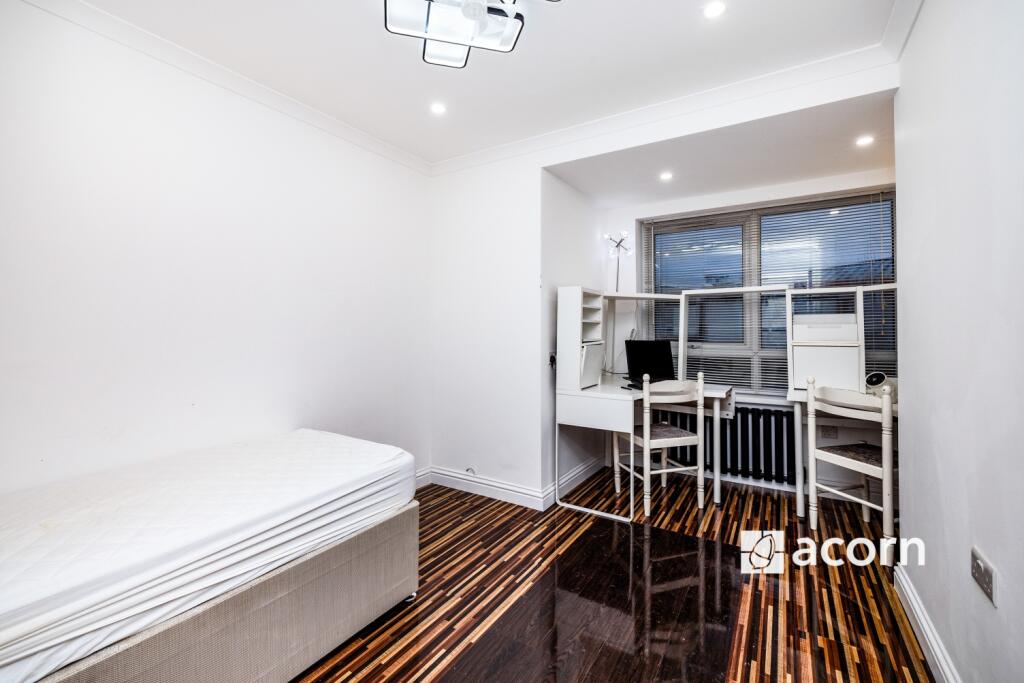 Main image of property: **ROOM LET** Chaucer Drive London SE1