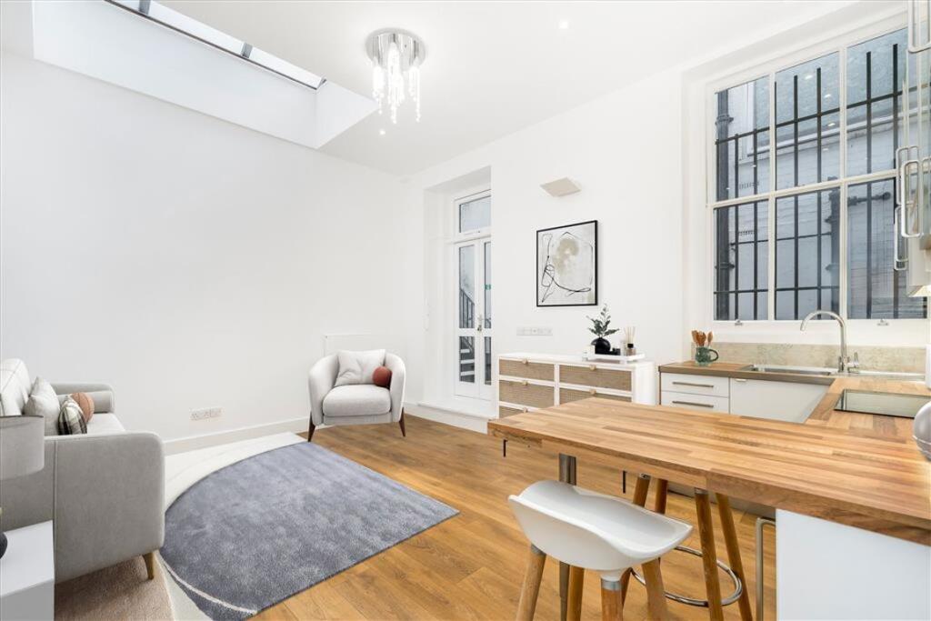 Main image of property: Ennismore Gardens, South Kensington