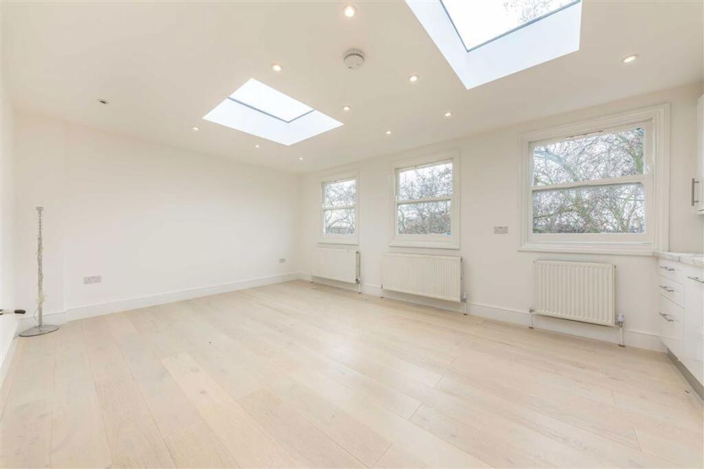 Main image of property: Cornwall Gardens, South Kensington