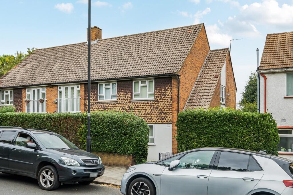 Main image of property: Gipsy Road London SE27