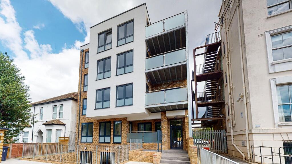 Main image of property: 20 Lennard Road Croydon CR0