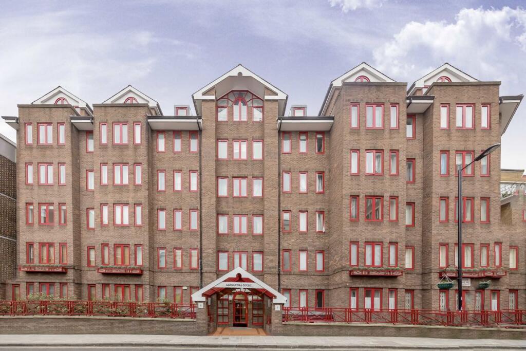 Main image of property: Moscow Road, Moscow Road