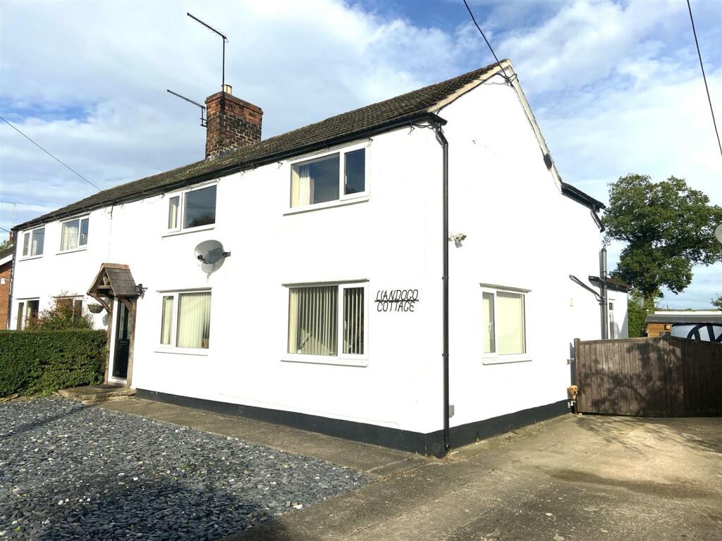 2 bedroom semidetached house for sale in Whixall, Whitchurch, SY13