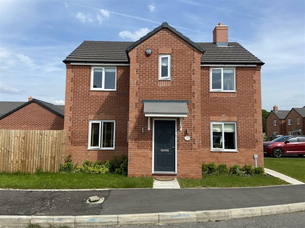 4 bedroom detached house for sale in Argus Gardens, Prees Heath, SY13