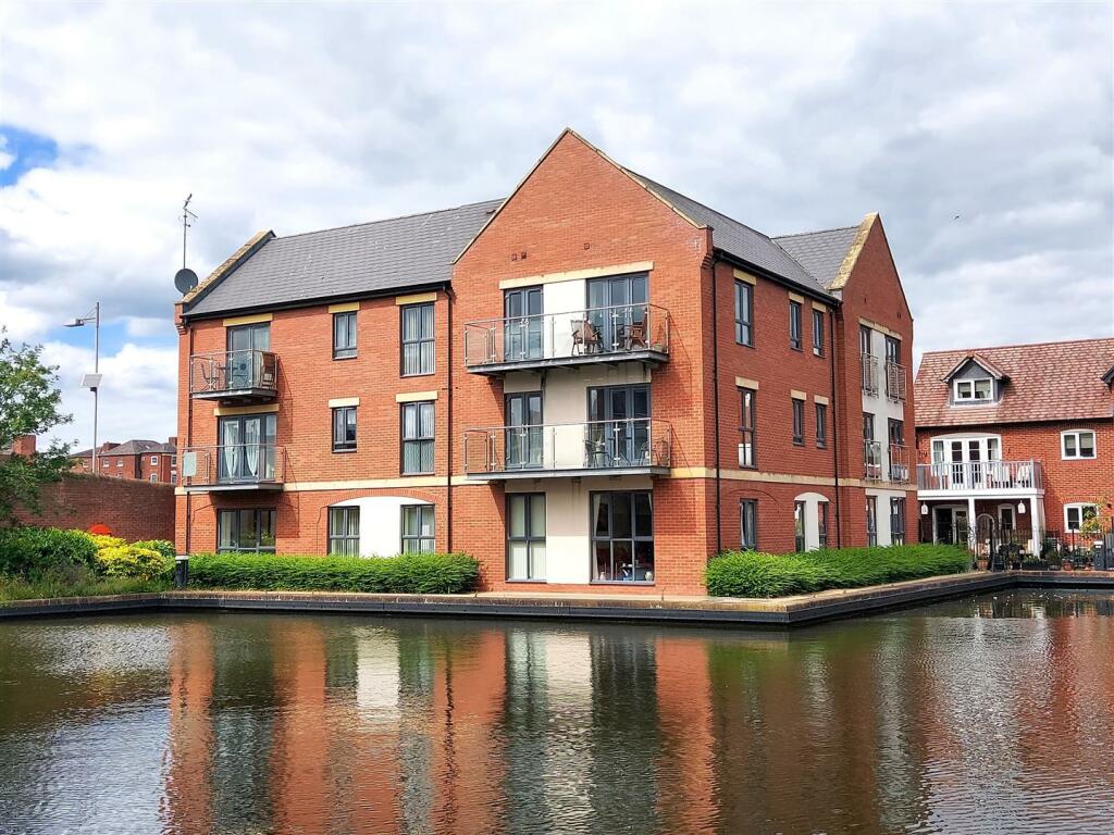 2 bedroom apartment for sale in Beaulieu House, Mart Lane, StourportOn