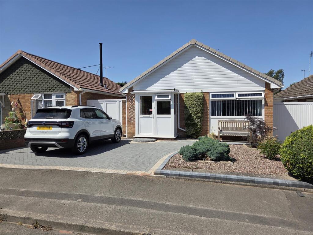 Main image of property: Oak Apple Close, Stourport-On-Severn