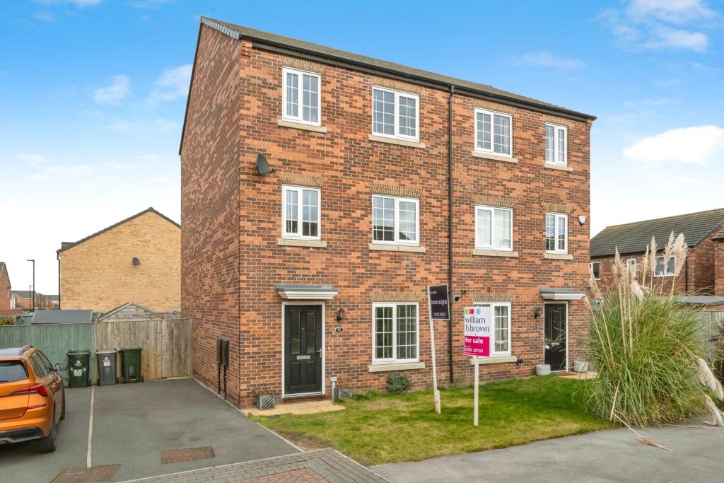 Main image of property: Heatherfields Crescent, New Rossington, DONCASTER