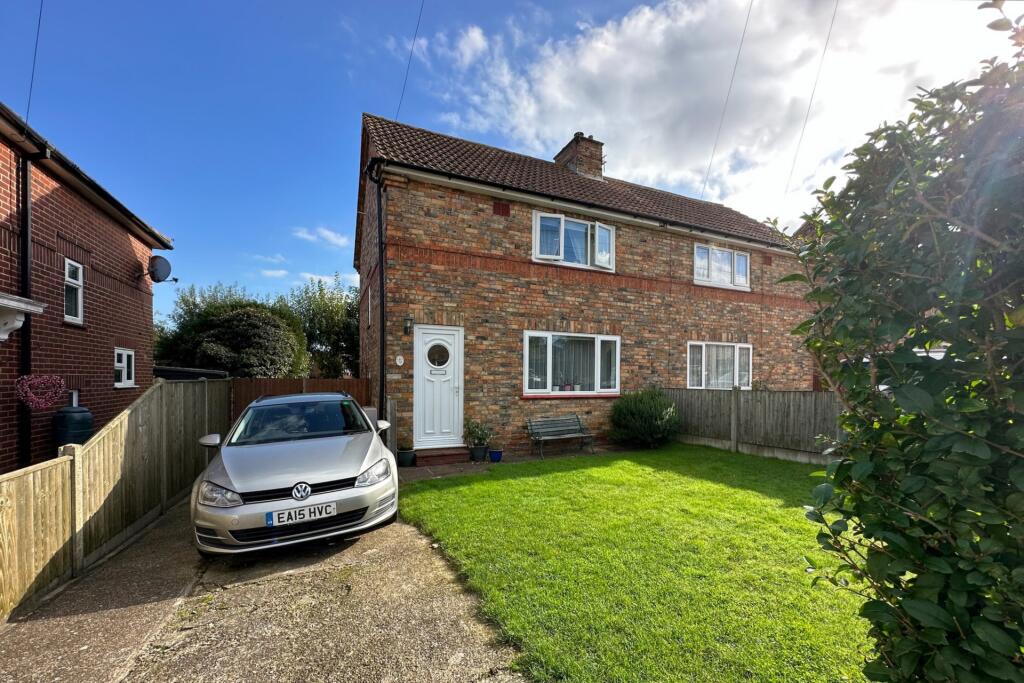 2 bedroom semidetached house for sale in Redsull Avenue, Deal, CT14