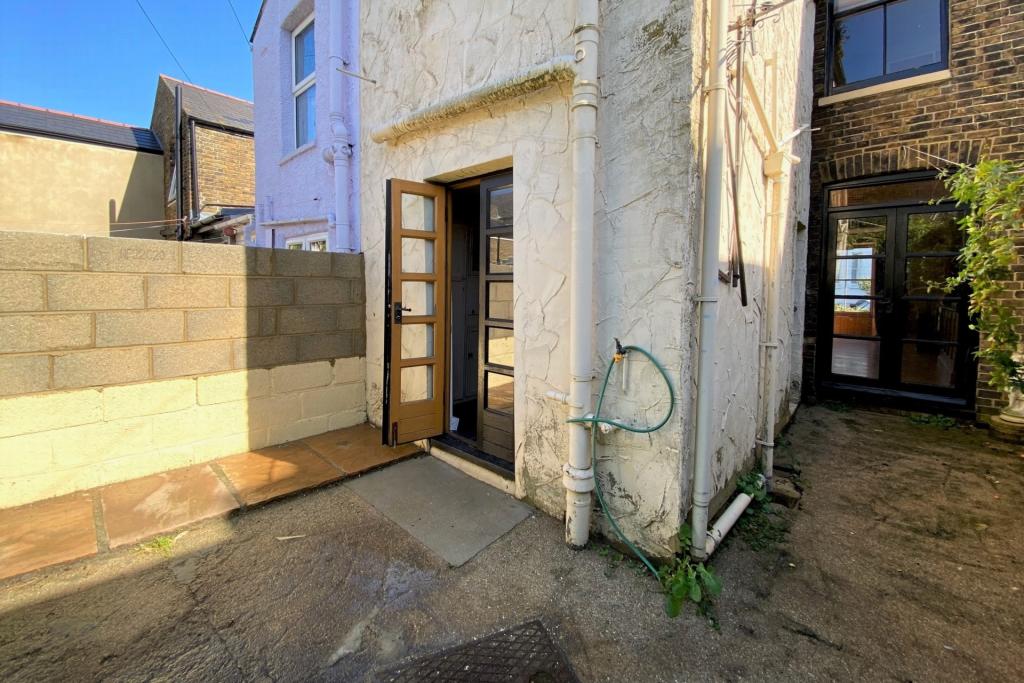 2 bedroom terraced house for sale in St Andrews Road, Deal, CT14