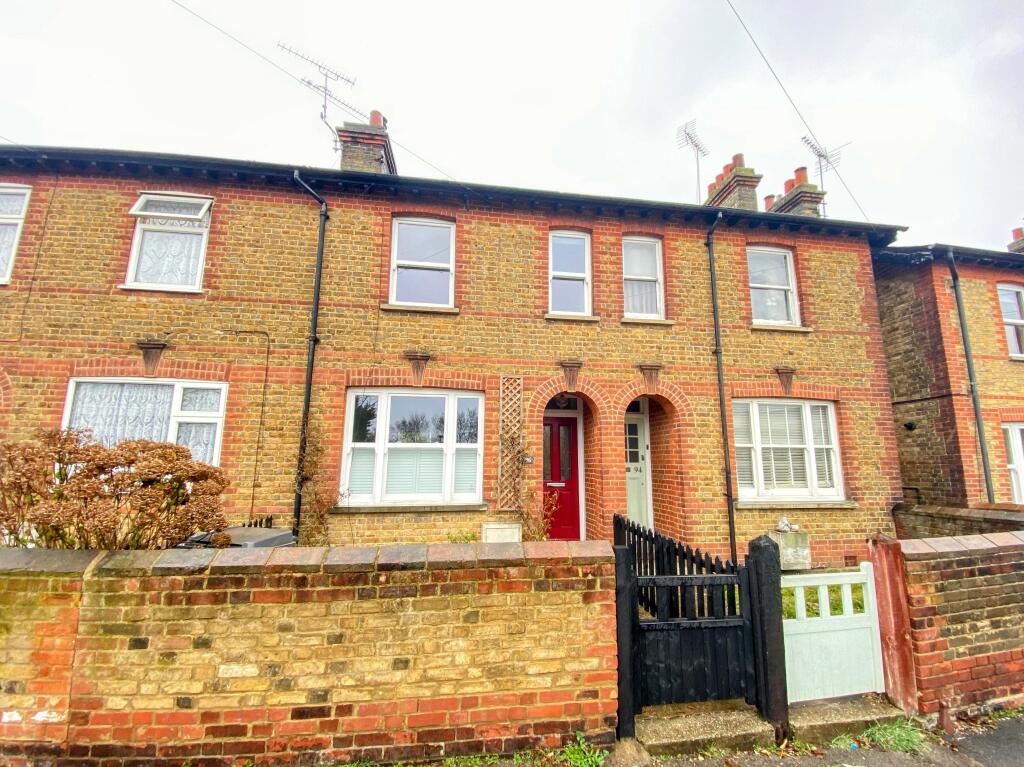 2 bedroom semi-detached house for rent in Marconi Road, Chelmsford, CM1