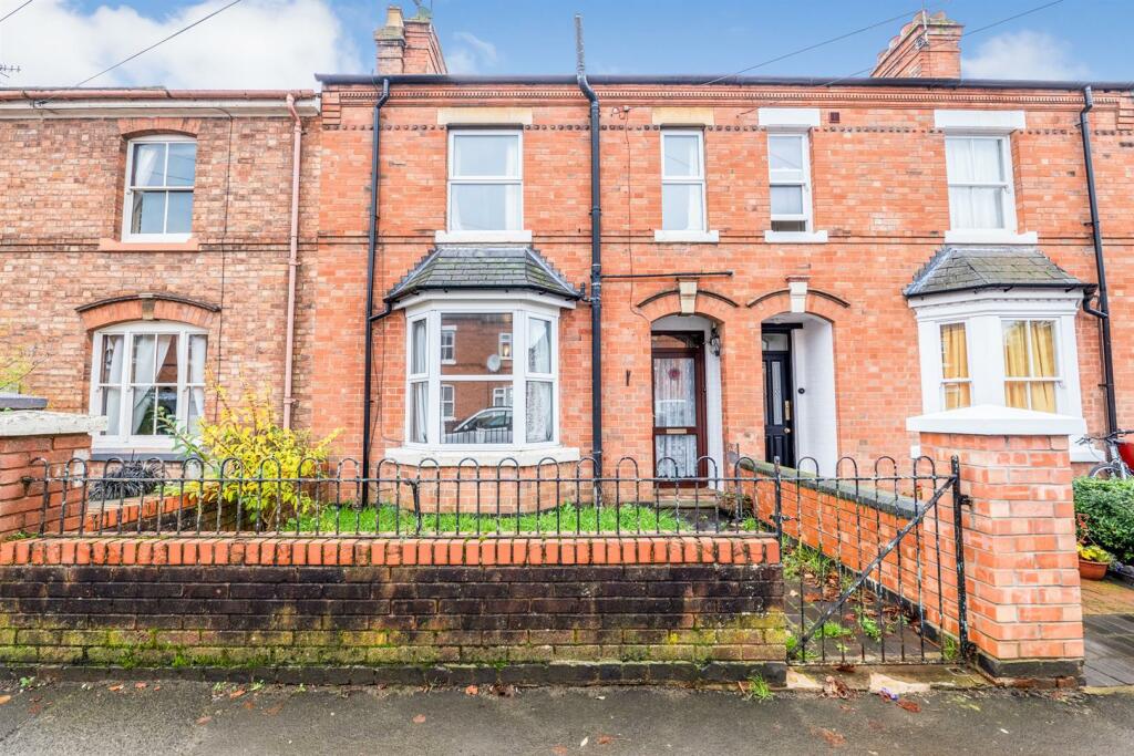 3 bedroom house for sale in Cambria Road, Evesham, WR11