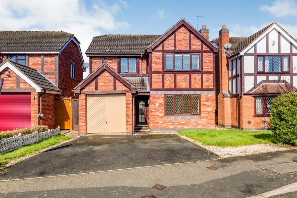 Main image of property: Fairwater Close, Evesham