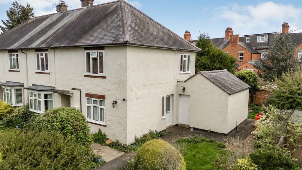 2 bedroom for sale in Greenhill Gardens, Evesham, WR11